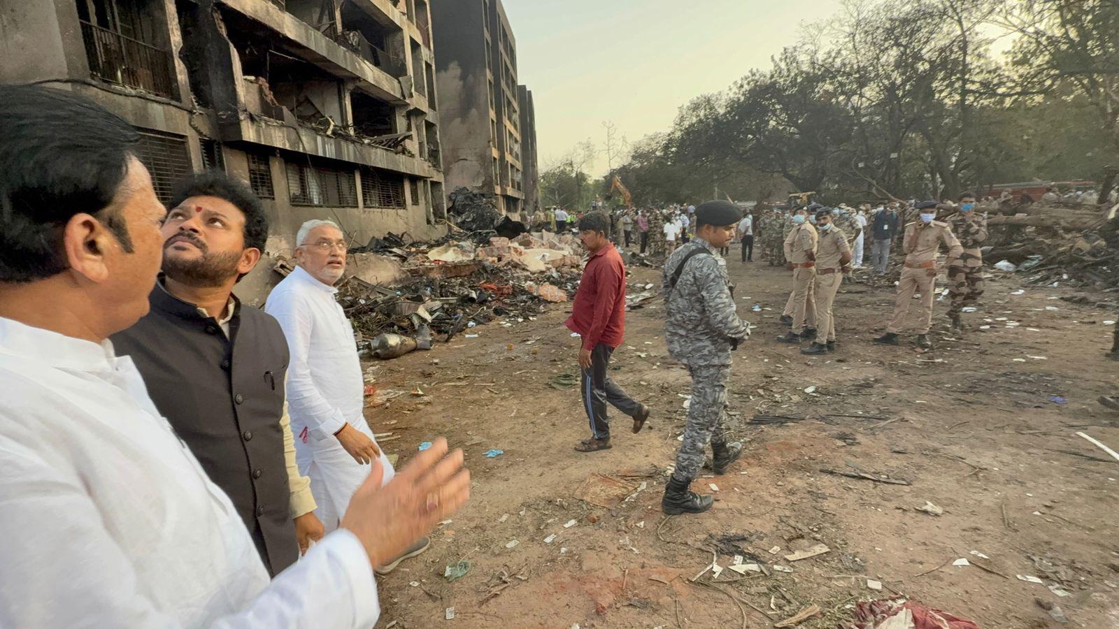 En la India se estrella avión con 240 pasajeros $!En la India se estrella avión con 240 pasajeros