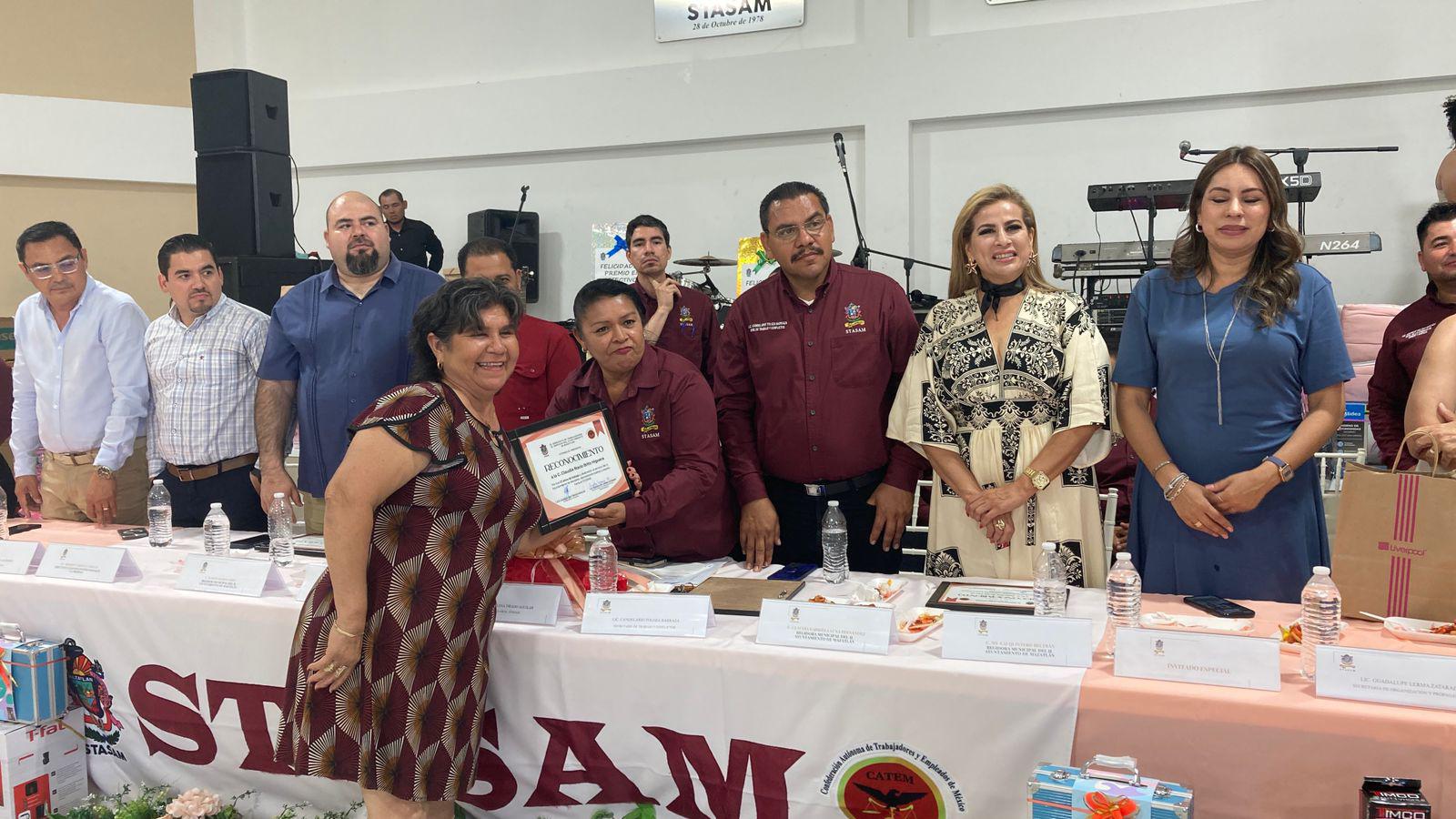 Celebra Stasam el Día de las Madres con fiesta, premios y reconocimientos $!Celebra Stasam el Día de las Madres con fiesta, premios y reconocimientos
