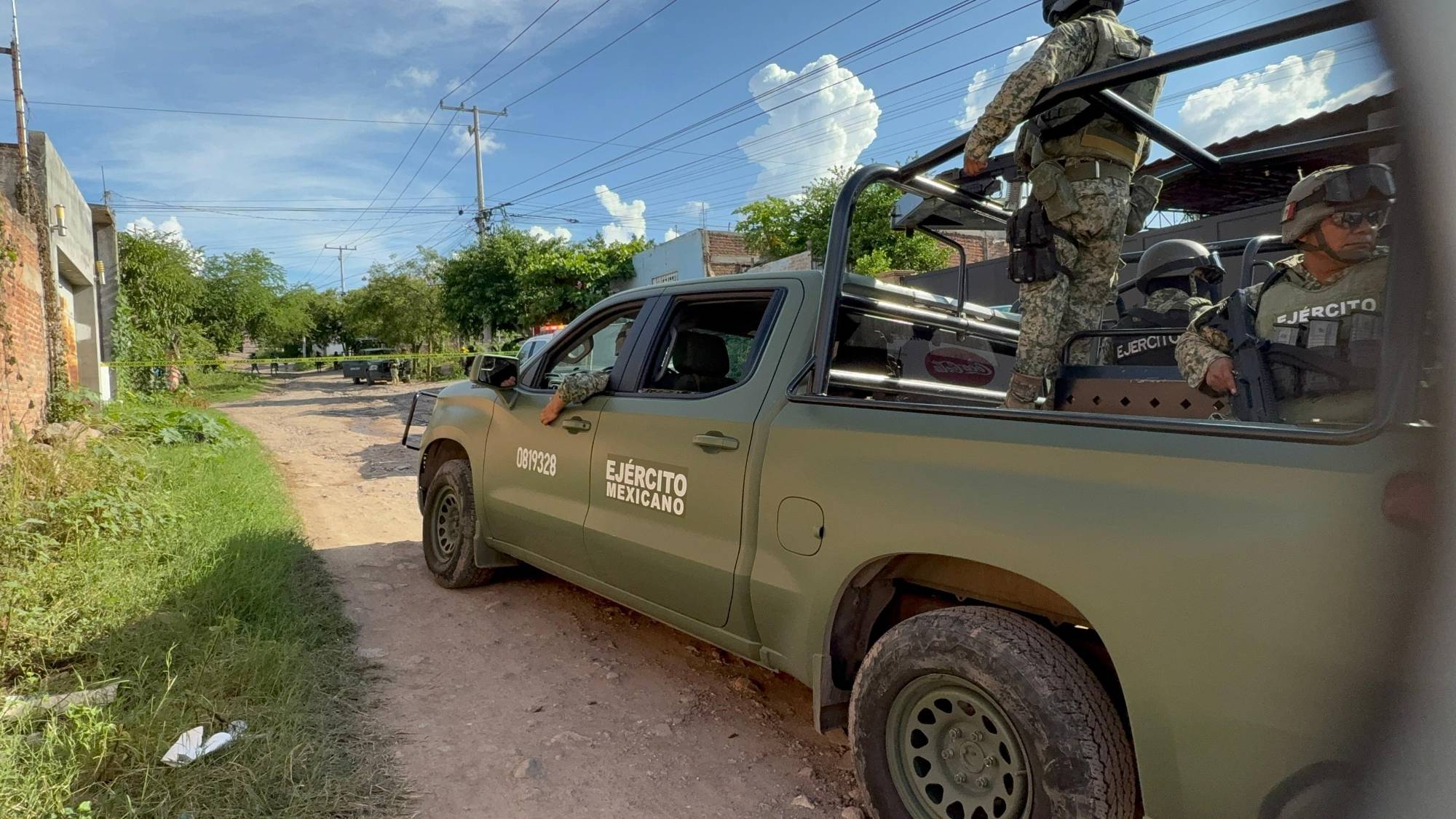 Atacan a balazos a 5 hombres en la colonia Las Coloradas, en Culiacán $!Atacan a balazos a 5 hombres en la colonia Las Coloradas, en Culiacán