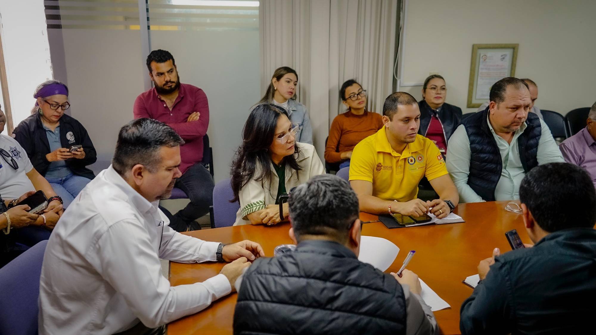 Analizan seguridad, fluidez y hasta la colocación de rejas metálicas para Carnaval de Mazatlán $!Analizan seguridad, fluidez y hasta la colocación de rejas metálicas para Carnaval de Mazatlán