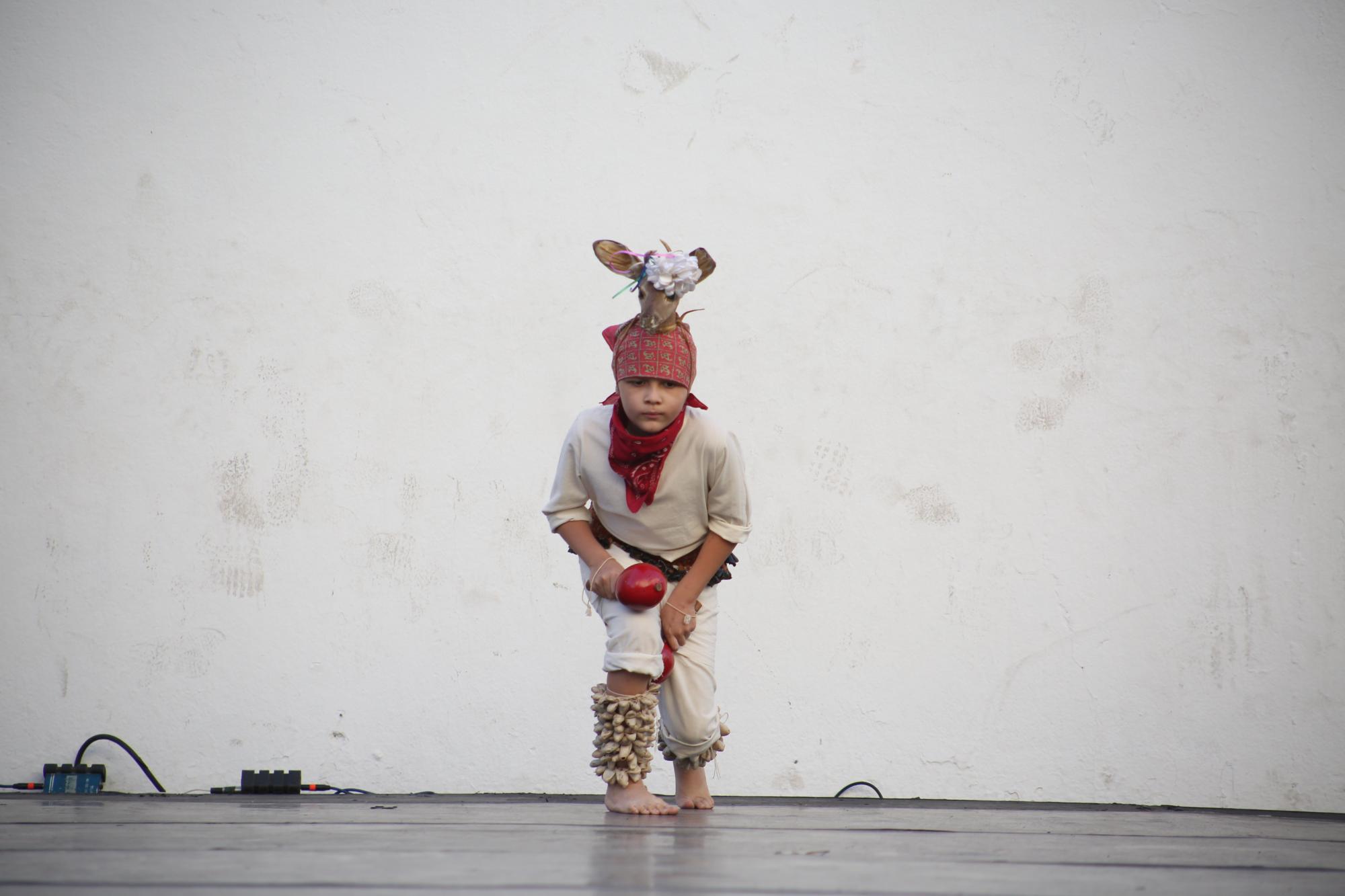 Celebran el Día Internacional de la Danza bailando $!Celebran el Día Internacional de la Danza bailando