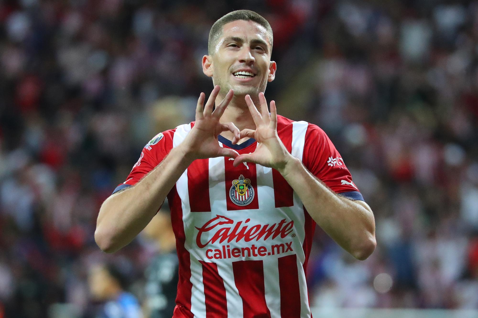 Chivas sorprende al derrotar al líder Monterrey con gol de Santiago Ormeño $!Chivas sorprende al derrotar al líder Monterrey con gol de Santiago Ormeño