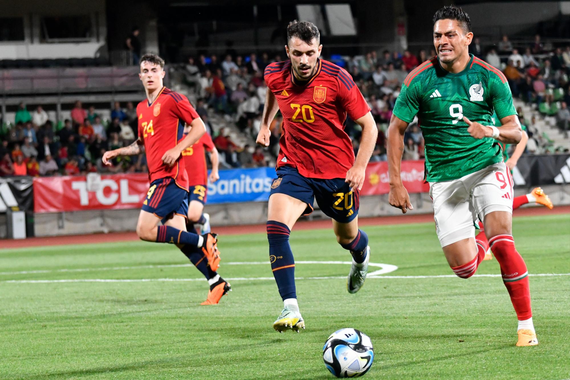 El Tri Sub 23 deja buenas sensaciones al empatar 1-1 con España en su gira europea $!El Tri Sub 23 deja buenas sensaciones al empatar 1-1 con España en su gira europea