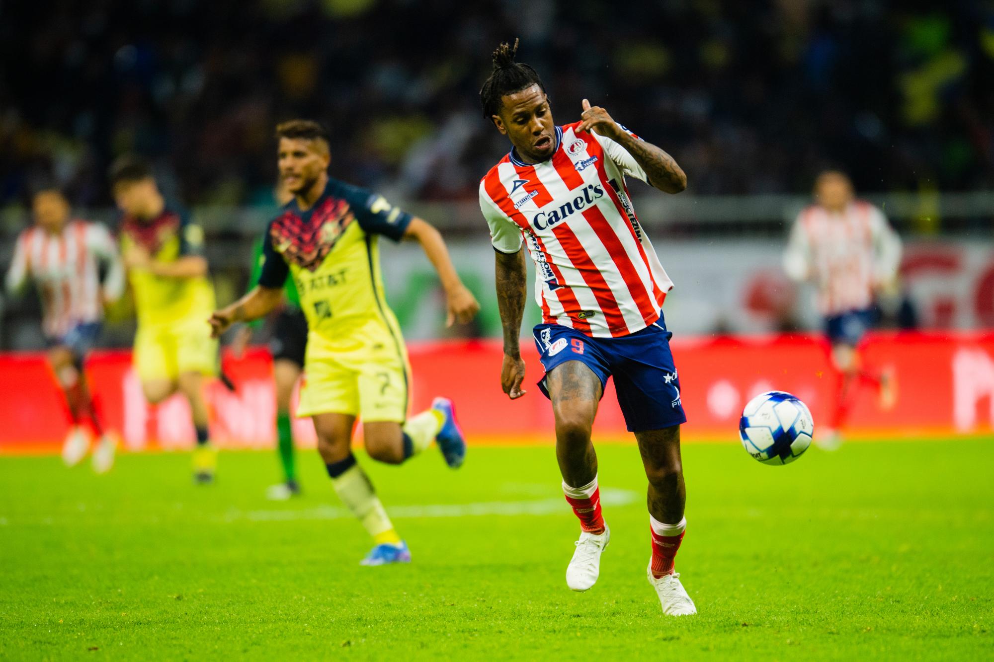 América sigue sin encontrarse en el Clausura 2022 al caer ahora ante Atlético de San Luis $!América sigue sin encontrarse en el Clausura 2022 al caer ahora ante Atlético de San Luis