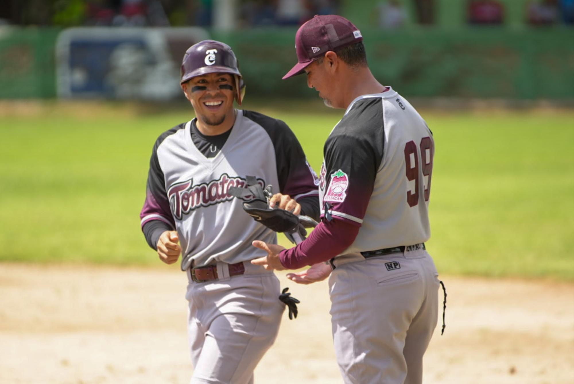 Tomateros de Culiacán honra a Jaime Blancarte con triunfo en inicio de juegos de preparación $!Tomateros de Culiacán honra a Jaime Blancarte con triunfo en inicio de juegos de preparación