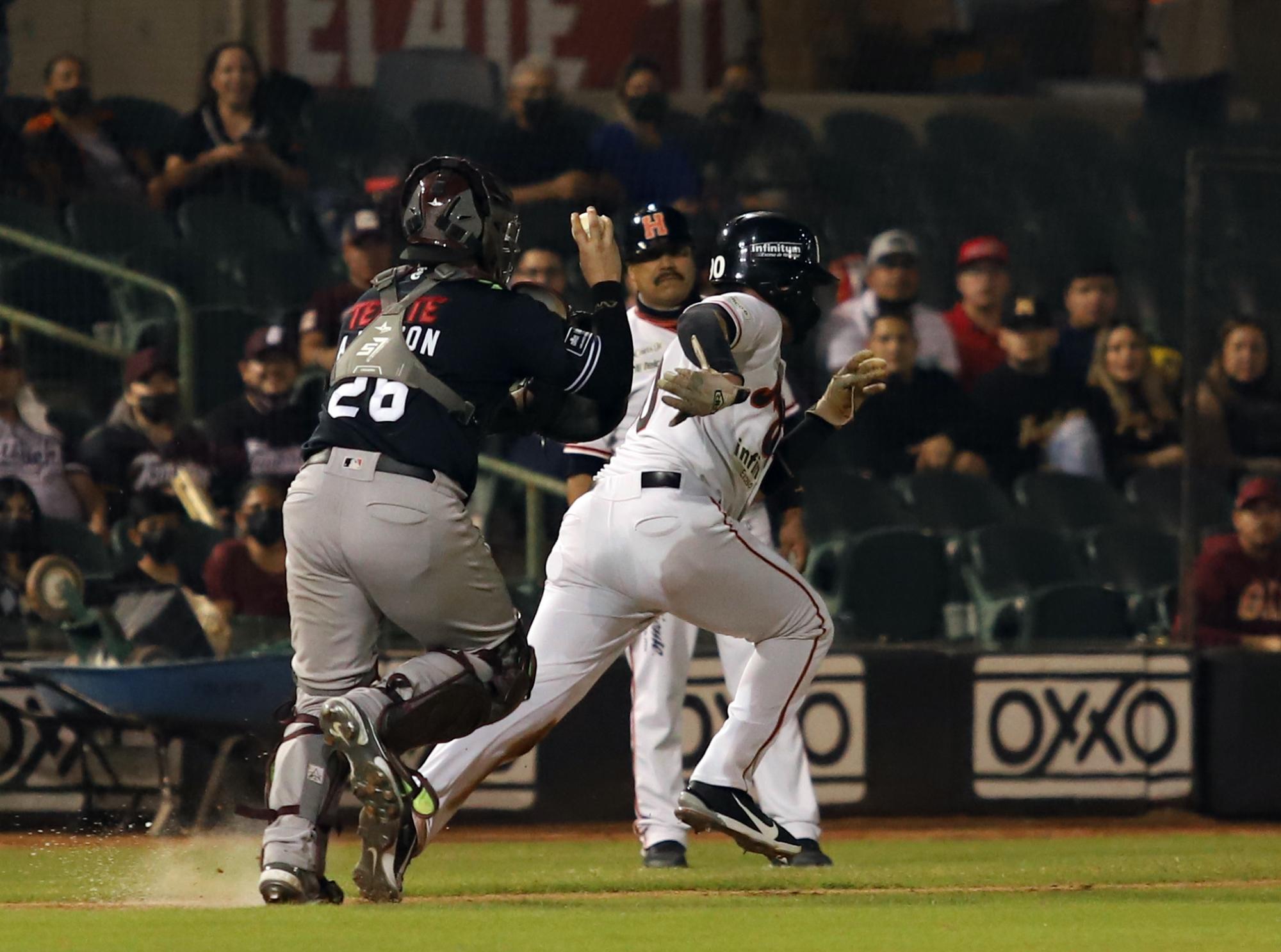 Agónica victoria de Tomateros de Culiacán en Hermosillo $!Agónica victoria de Tomateros de Culiacán en Hermosillo
