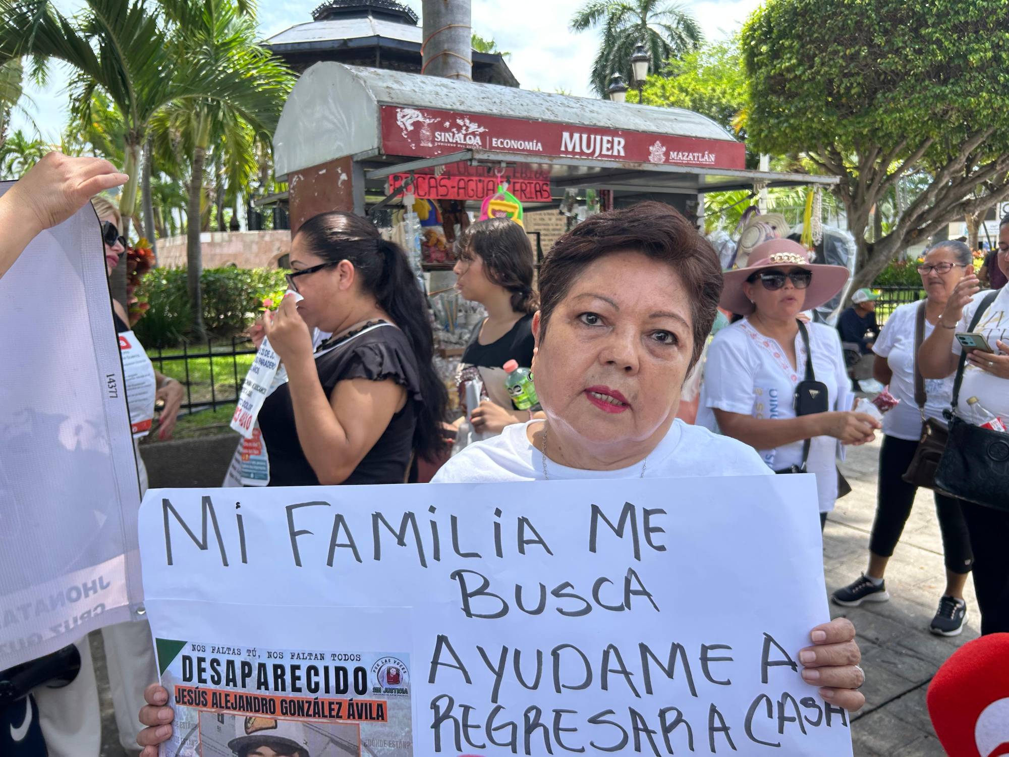 Promesas recicladas y ningún avance señalan familiares de personas desaparecidas ante atención de Alcaldesa en Mazatlán $!Promesas recicladas y ningún avance señalan familiares de personas desaparecidas ante atención de Alcaldesa en Mazatlán
