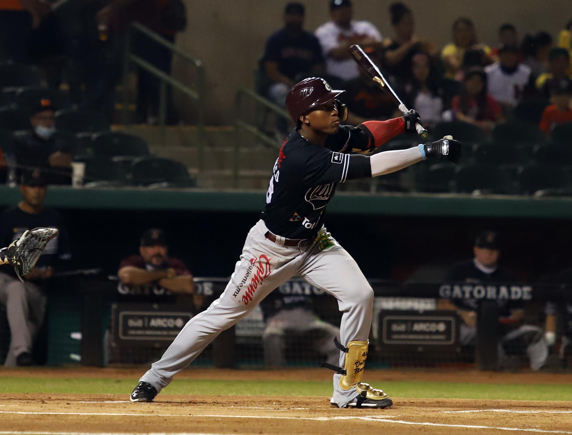 Agónica victoria de Tomateros de Culiacán en Hermosillo $!Agónica victoria de Tomateros de Culiacán en Hermosillo