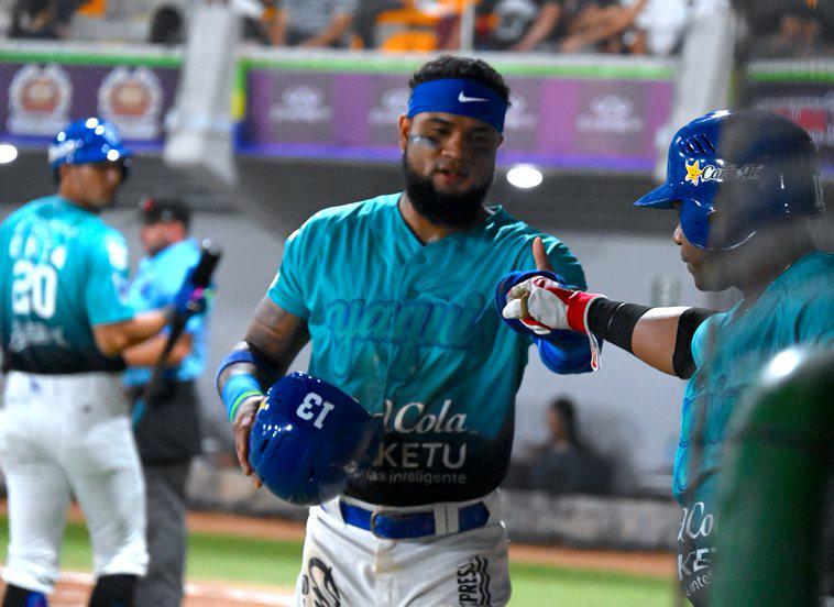 Cañeros gana explosivo y dramático tercer juego $!Cañeros gana explosivo y dramático tercer juego