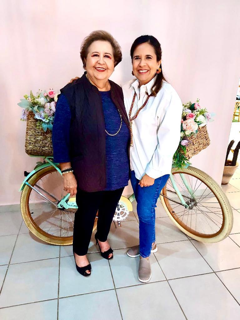 Fortalecen primas sus lazos familiares $!Fortalecen primas sus lazos familiares