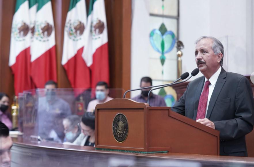 Jesús Estrada Ferreiro, Alcalde de Culiacán, durante su reciente intervención en el Congreso de Sinaloa. $!Jesús Estrada Ferreiro, Alcalde de Culiacán, durante su reciente intervención en el Congreso de Sinaloa.