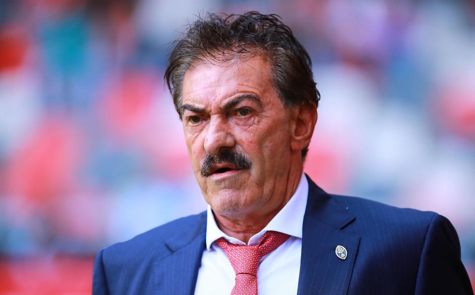 Ricardo La Volpe obtiene amparo para continuar su proceso legal por hostigamiento sexual en libertad $!Ricardo La Volpe obtiene amparo para continuar su proceso legal por hostigamiento sexual en libertad
