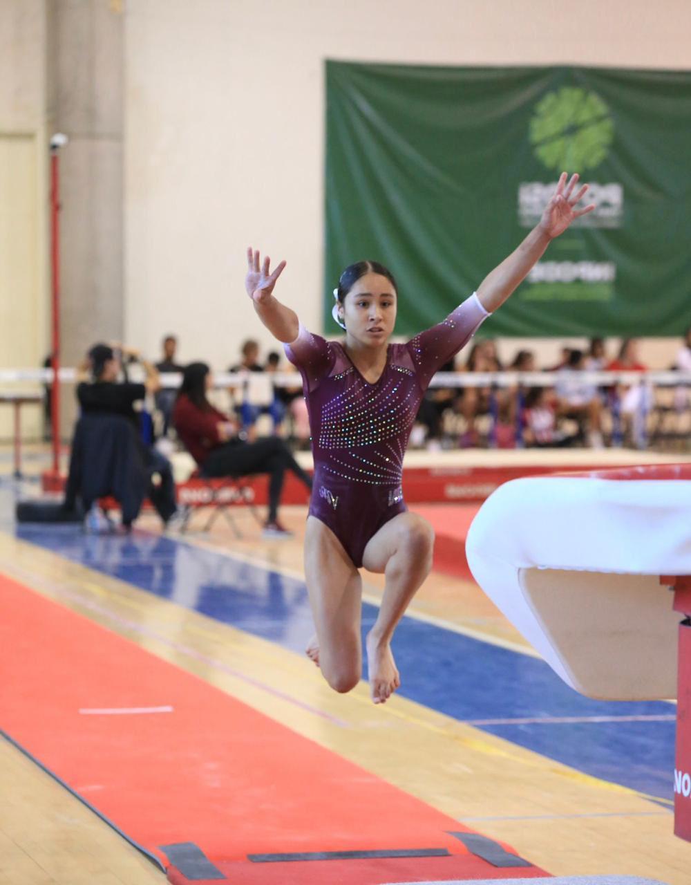 $!Dulce Daniela Juárez es una apasionada de la gimnasia