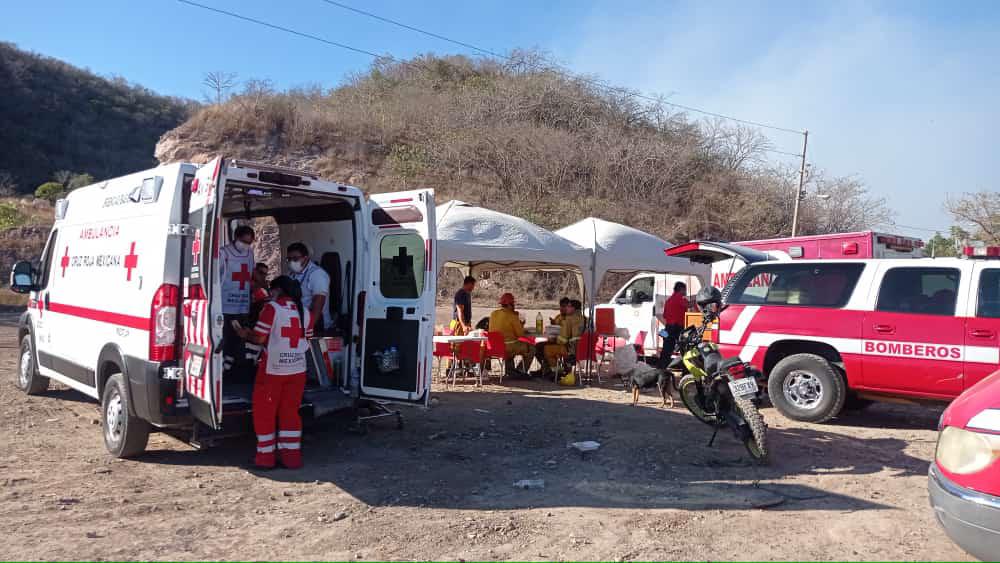$!Reportan Bomberos que el fuego en el Basurón Municipal ya está controlado