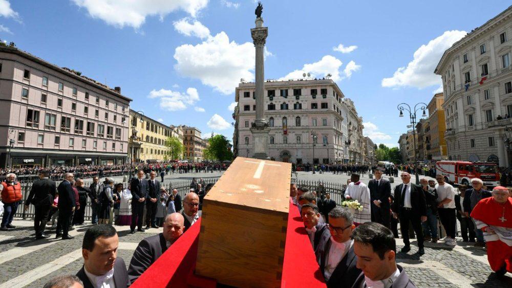 $!De San Pedro a Santa María la Mayor: Roma despide a su Obispo