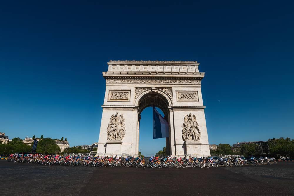 $!¡Tadej Pogacar repite como rey del Tour de Francia!