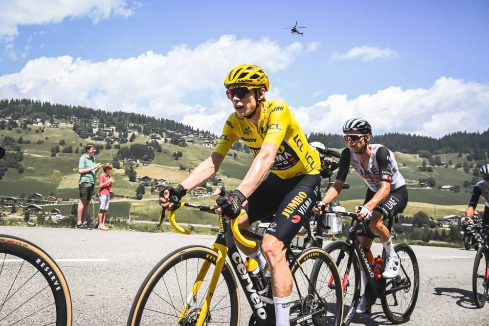 $!Vingegaard sentencia el Tour tras el hundimiento de Pogacar en la etapa reina