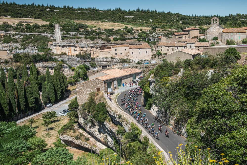 $!Deceuninck y Mark Cavendish, doblete y récord en etapa 13 del Tour de Francia