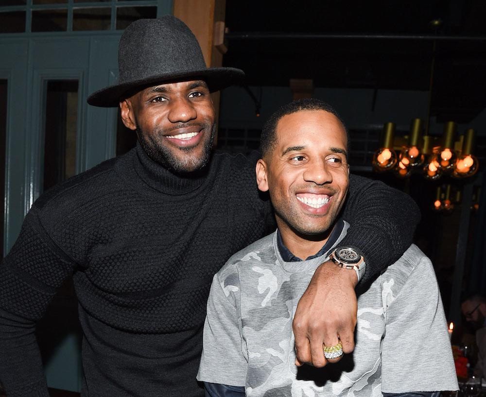 $!LeBron James, oficialmente multimillonario: ¿quiénes son los otros deportistas que rompieron esa barrera de dinero ganado?