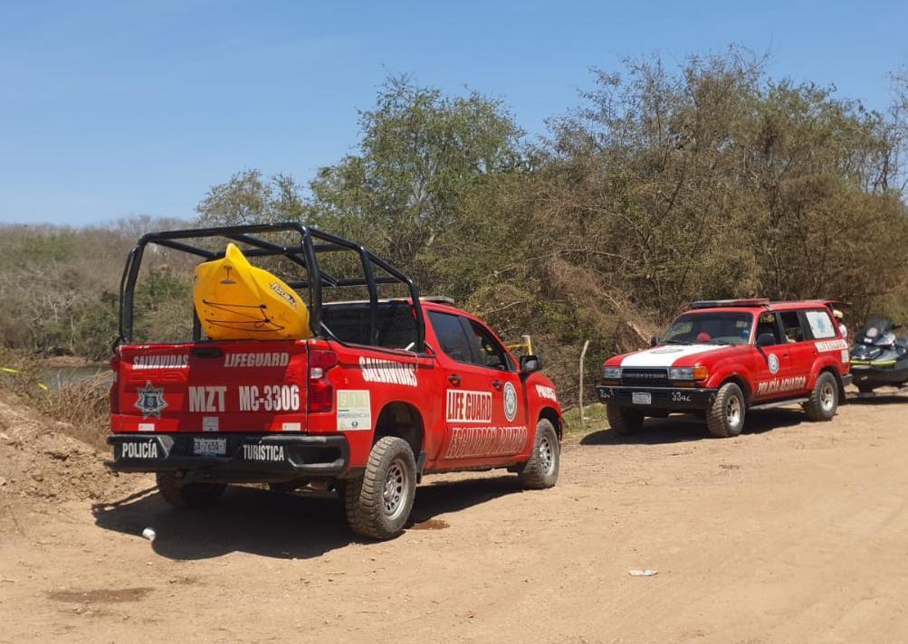 $!Rescatan cuerpo del hombre ahogado en una laguna de Mazatlán