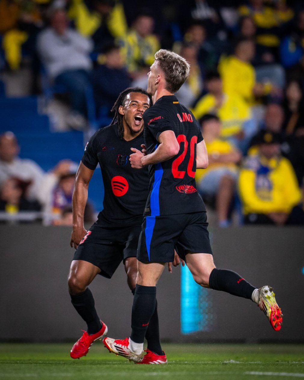 $!Barcelona supera a Las Palmas con goles de Olmo y Ferran en una segunda parte de reacción