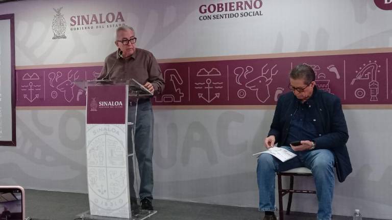 El Gobernador Rubén Rocha Moya advirtió que podrían alcanzar sanciones penales y administrativas si se comprueba el mal ejercicio en la función pública.