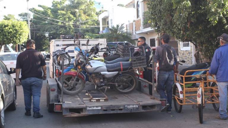 El Alcalde hizo referencia a las motocicletas de bajo cilindraje que provocan contaminación auditiva, para quemar en Sábado de Carnaval.