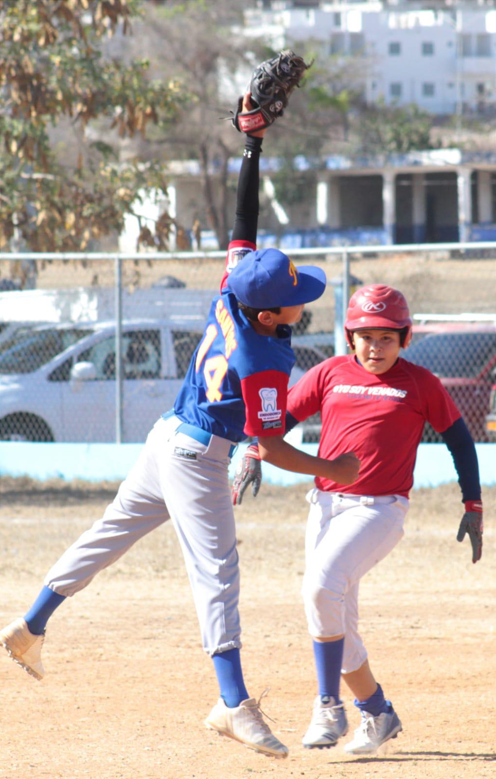 $!Silleritos de Concordia hacen tronar los bats en la Copa Semana Santa de Beisbol