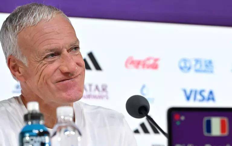 Son cuartos de final, los jugadores tienen que disfrutar: Deschamps