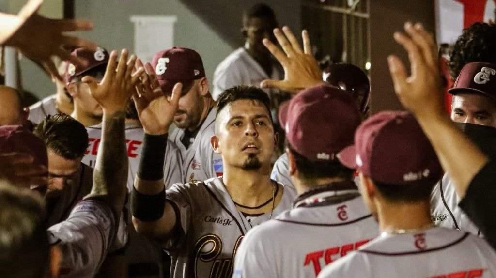 $!Tomateros de Culiacán saca el de la honra en Monterrey