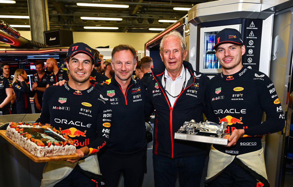 $!Helmut Marko considera que Checo Pérez aún tiene oportunidad en la Fórmula 1