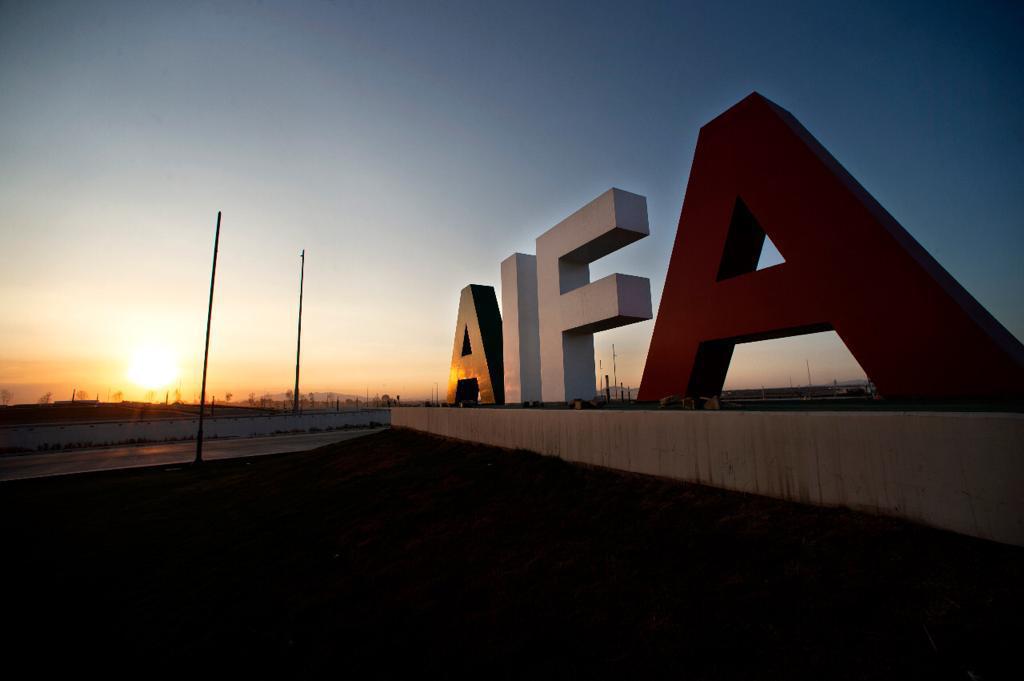 $!Participa la Banda Sinfónica Juvenil en el Aeropuerto Felipe Ángeles