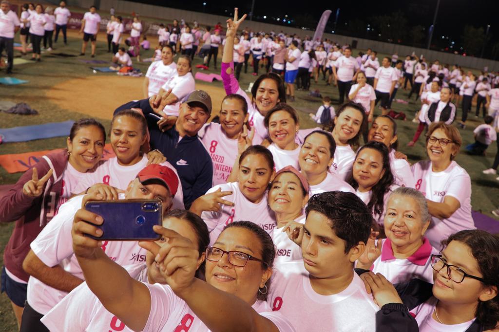 $!Todo un éxito la Clase Masiva de Entrenamiento Funcional