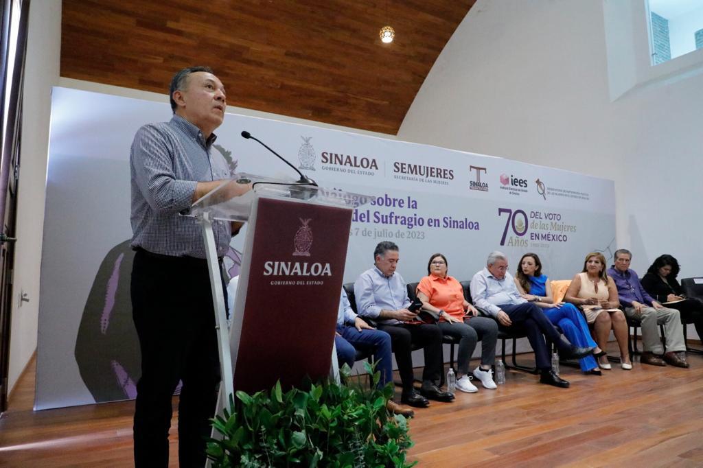 $!Gobernador entrega reconocimiento póstumo a ex alcaldesas de Mocorito