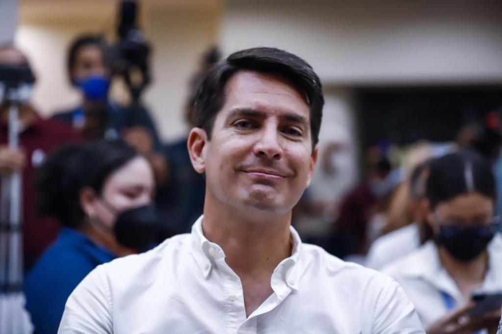 $!Las mujeres y los hombres de Rubén Rocha Moya