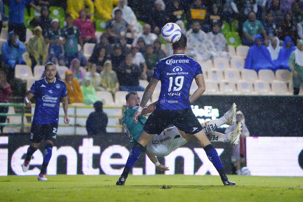 $!Mazatlán FC deja escapar triunfo, con polémica arbitral