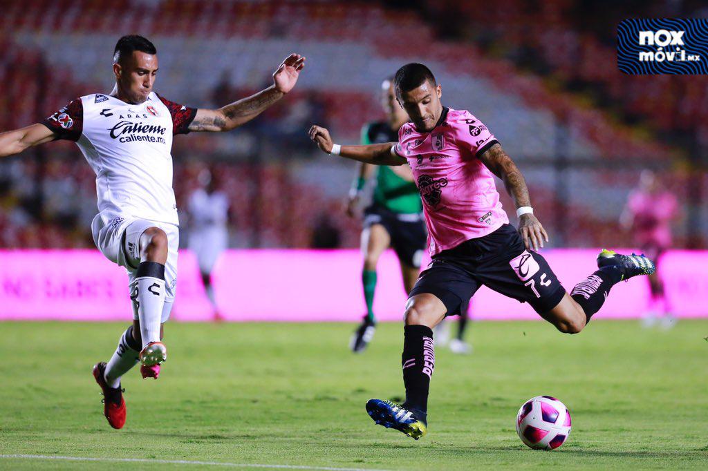$!Xolos y Gallos Blancos empatan 1-1 en Querétaro