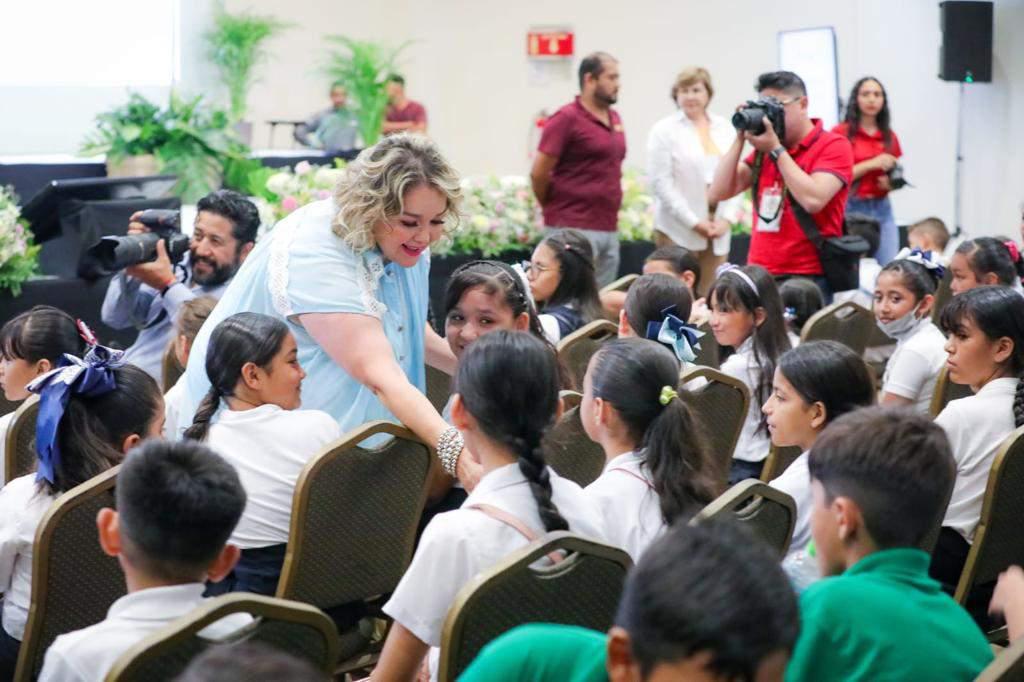 $!Es tiempo que la niñez siga siendo escuchada y atendida, recalca niña mazatleca