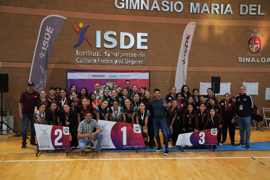 $!Gana Guasave cinco categorías en voleibol de sala