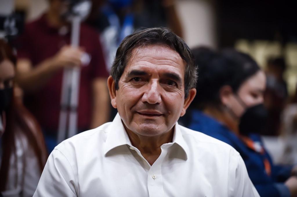 $!Las mujeres y los hombres de Rubén Rocha Moya