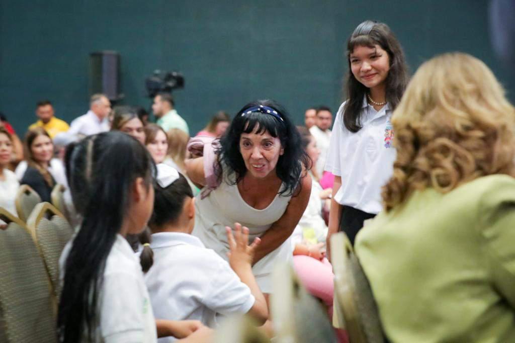$!Es tiempo que la niñez siga siendo escuchada y atendida, recalca niña mazatleca