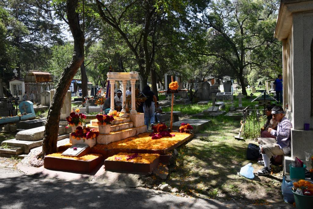 $!En el Panteón Civil de Dolores se han registrado 17 mil 061 personas enterradas en fosas comunes.