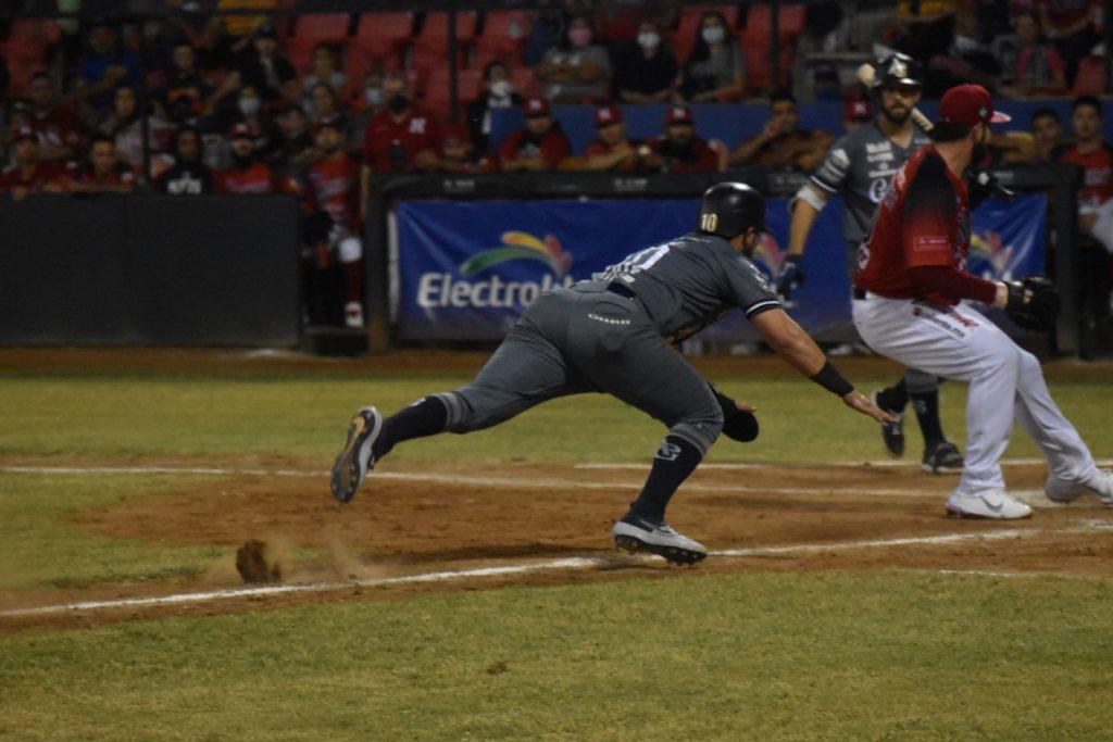 $!Mayos de Navojoa asegura la serie ante Algodoneros de Guasave
