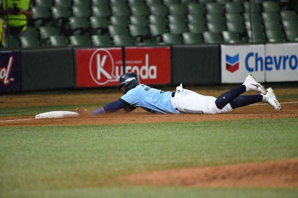 $!Yaquis asegura serie ante Algodoneros con ataques tempraneros