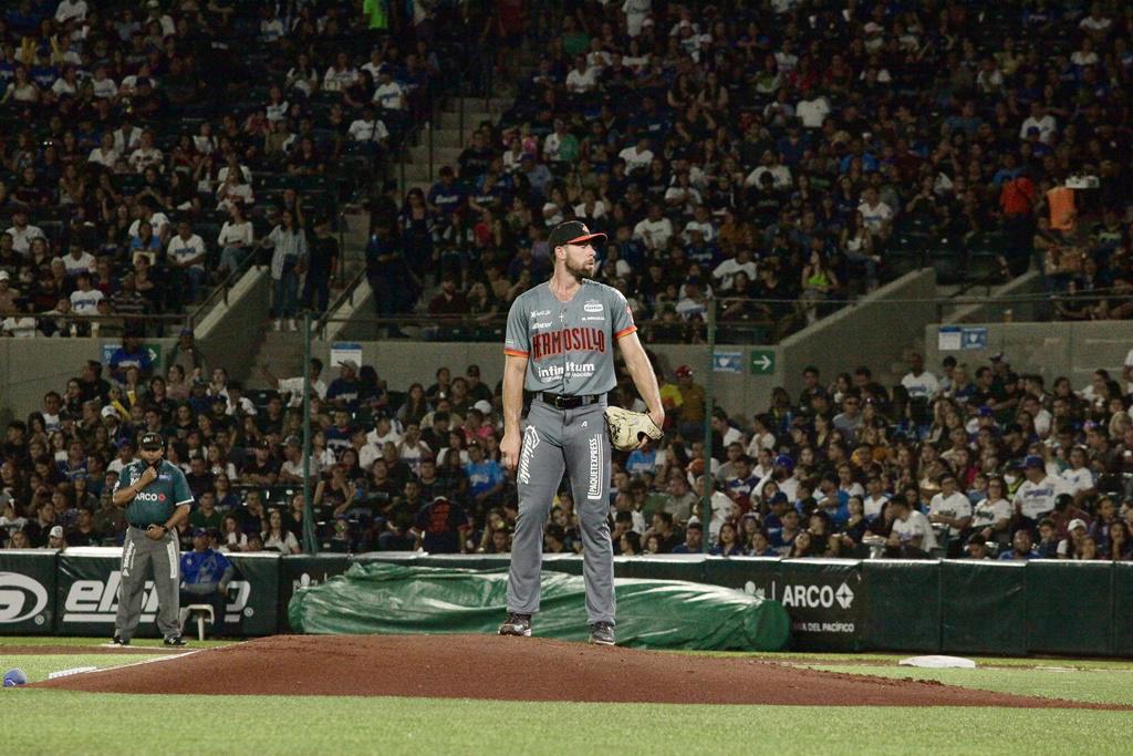 $!A base de poder Naranjeros se impone en Obregón