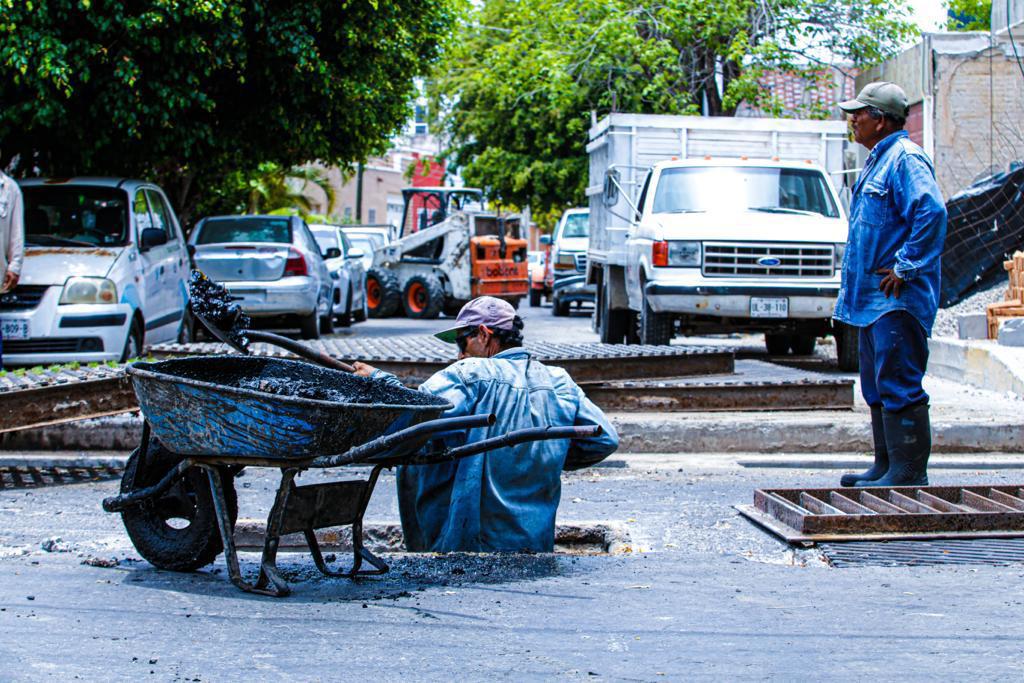 $!Inician desazolve del colector Roosevelt; tiene mucho sedimiento
