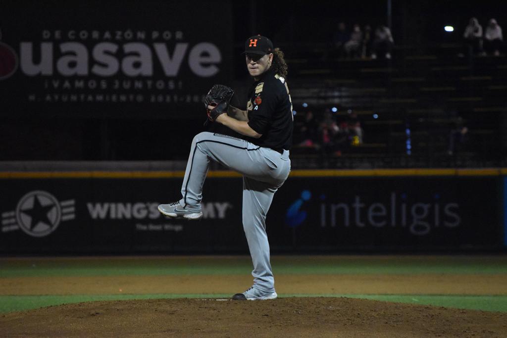 $!Algodoneros de Guasave asegura la serie ante Naranjeros de Hermosillo con triunfo de 4-1