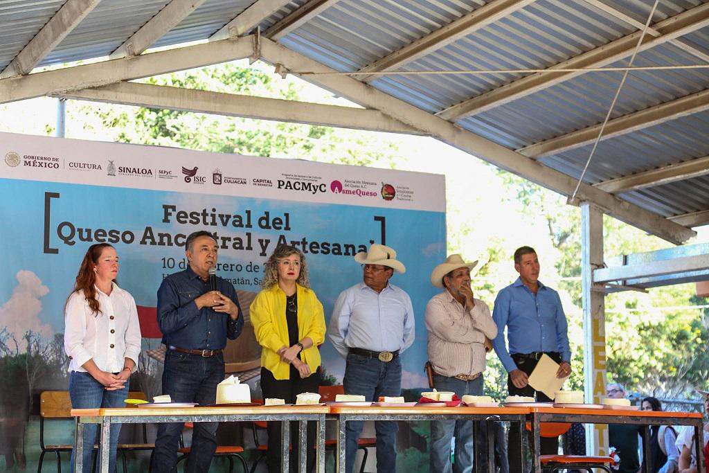 $!Autoridades del estado y promotores durante la inauguración.