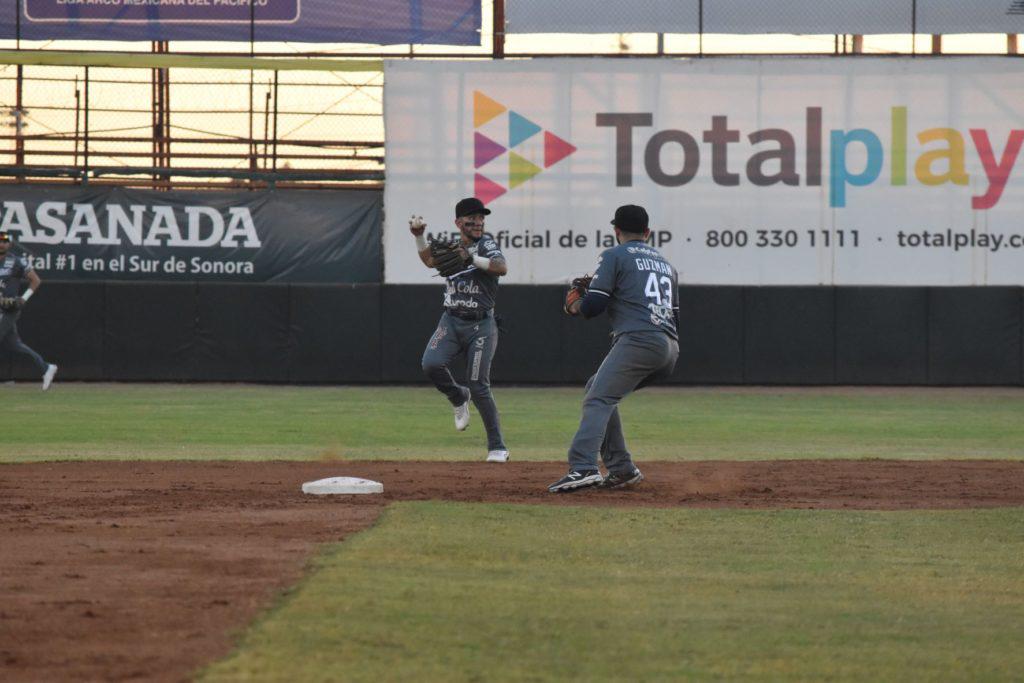 $!Algodoneros vence a Mayos y retoma el subliderato