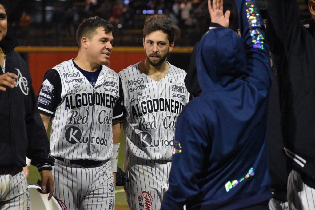 $!Algodoneros de Guasave logra la barrida ante Naranjeros de Hermosillo con otro walk-off